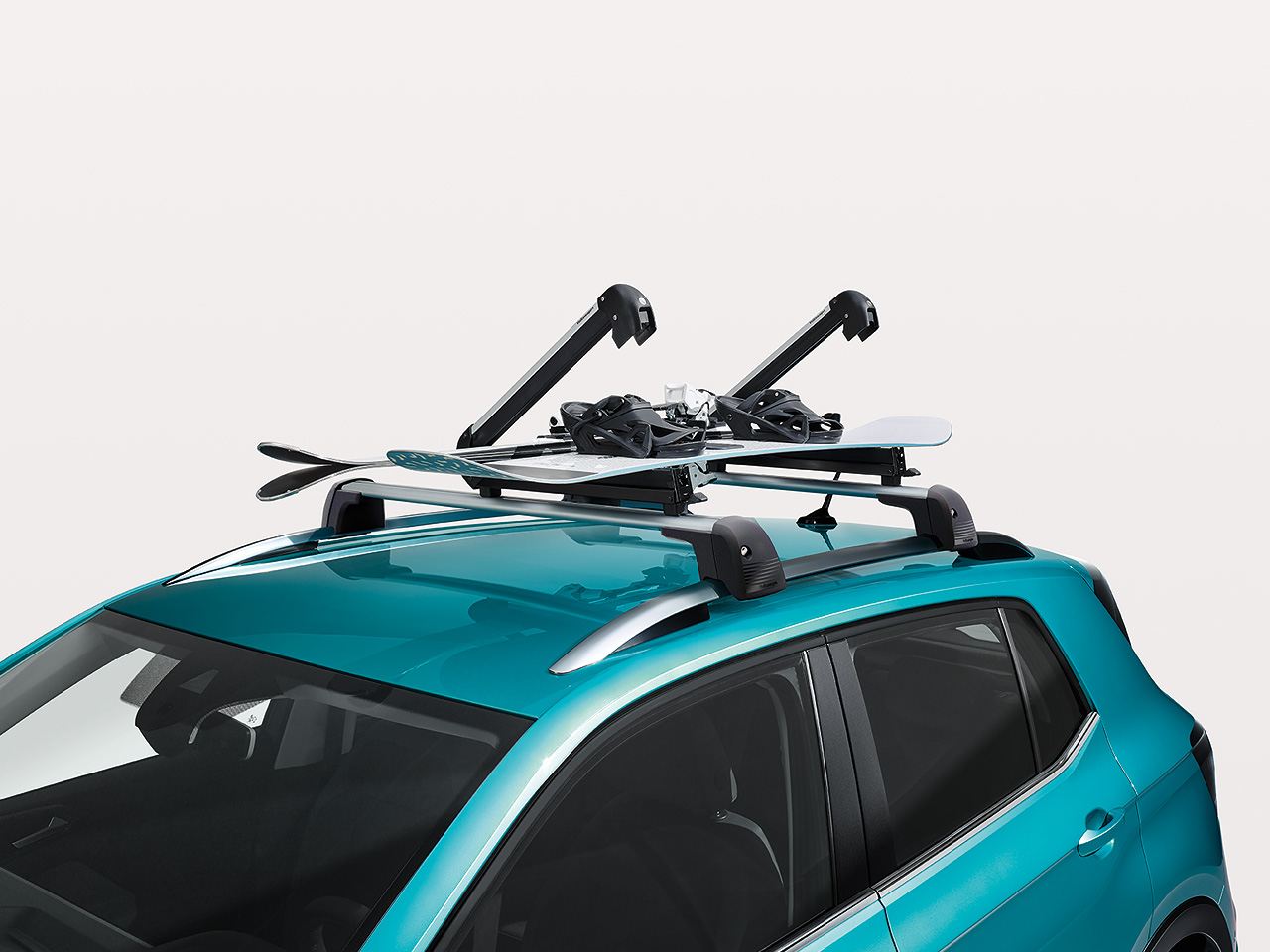 Standard Ski and snowboard carrier (4 Pairs of Skis or 2 Snowboards)