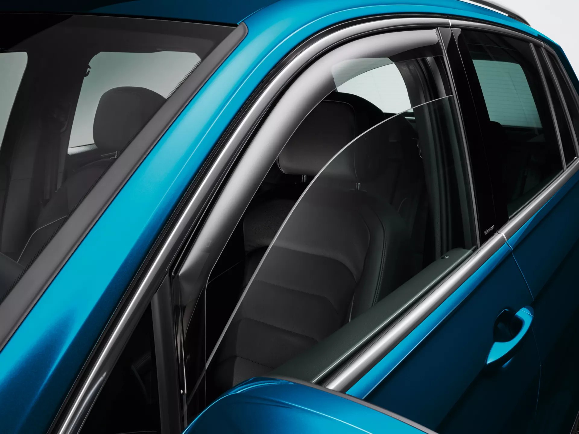 Slimline weathershields, front