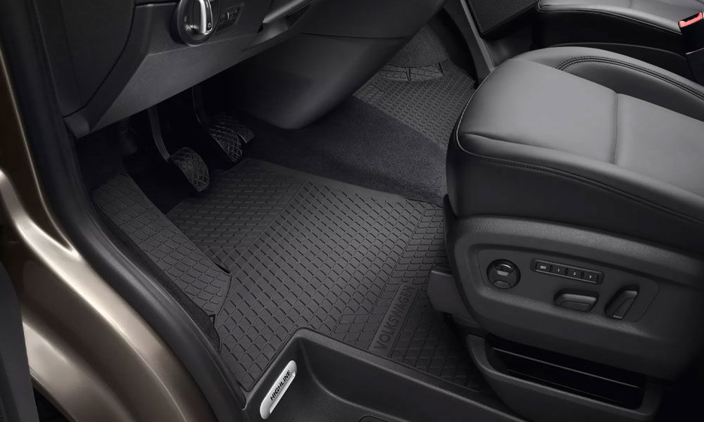 Rubber floor mats, 3-parts- Driver, Passenger and Centre