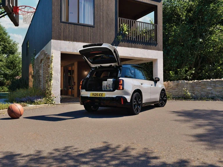MINI COUNTRYMAN PETROL AT 5.55% P.A.