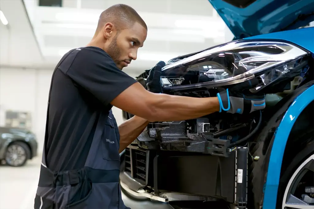 Accredited BMW Bodyshop