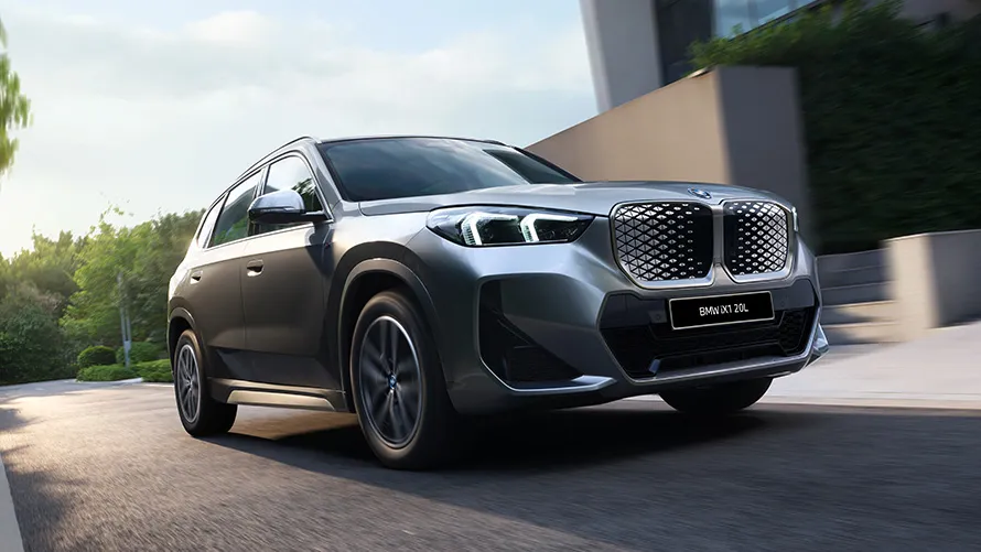 BMW iX1 20L