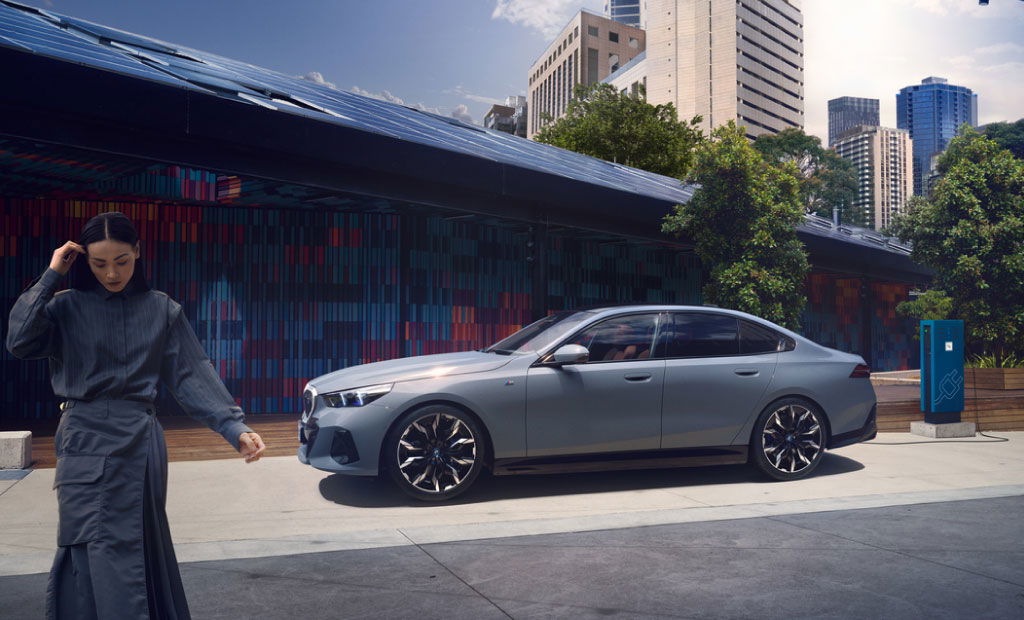 i5 Electric Car
