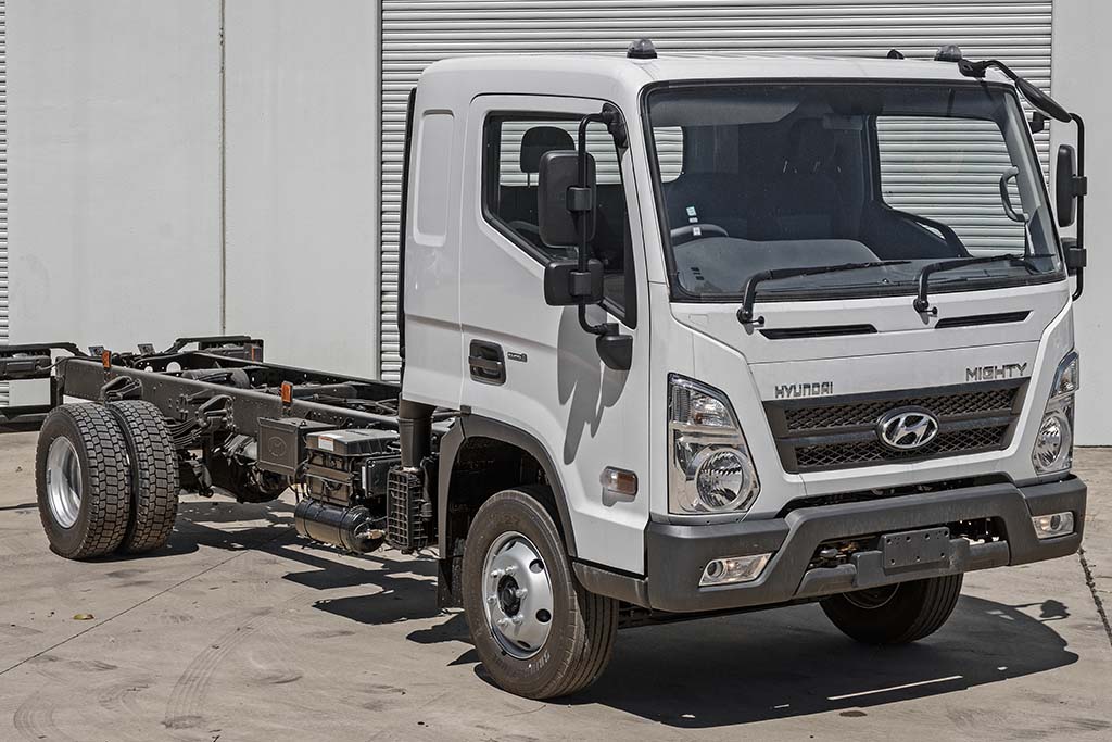 Hyundai mighty qt