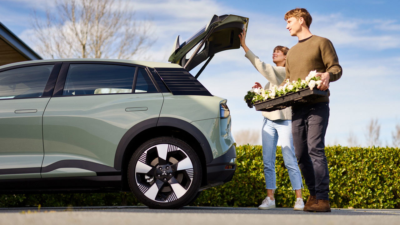 ASX VR-e power liftgate open