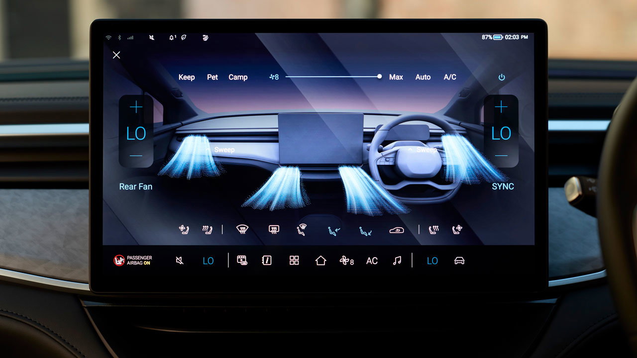 ASX VR-e climate control on the touchscreen