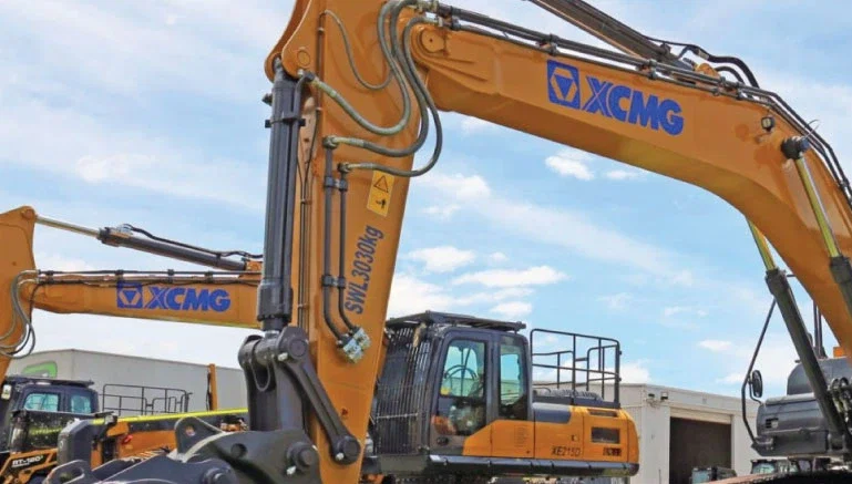 XE245LC Excavator