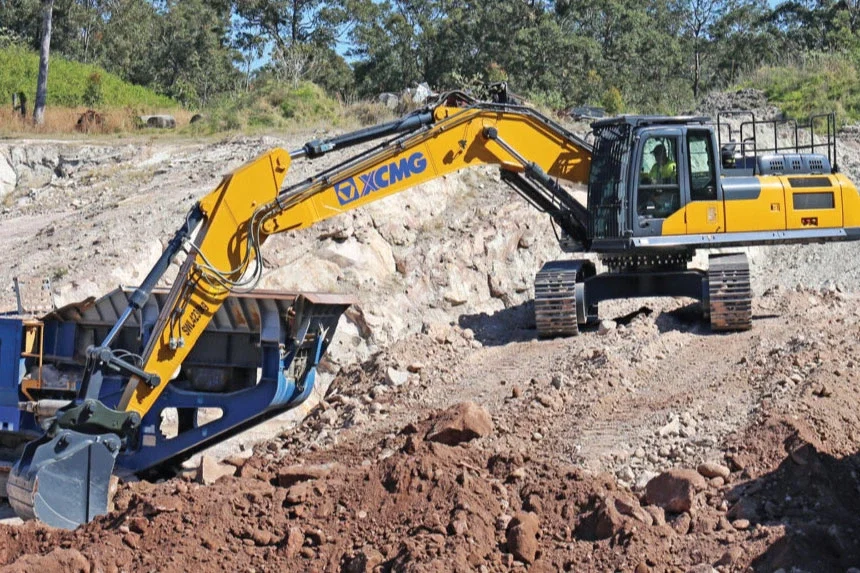 XE380LC Excavator