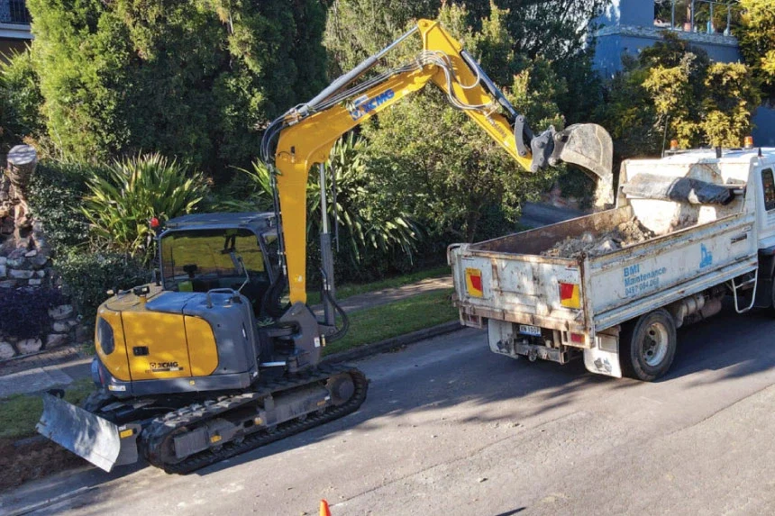 XE90U Mini Excavator