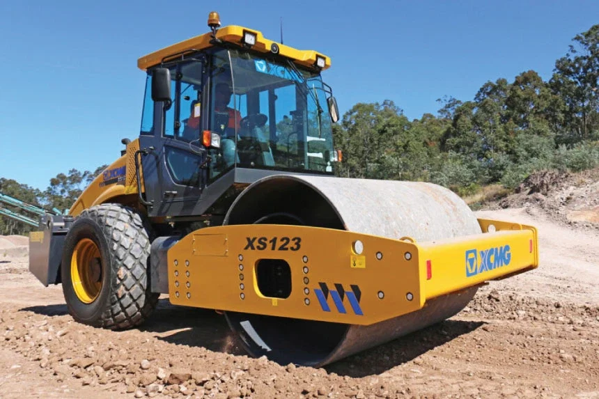 XS123 / XS123PD Vibratory Roller