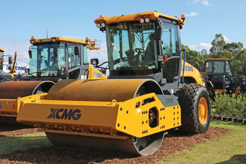 XS165 / XS165PD Vibratory Roller