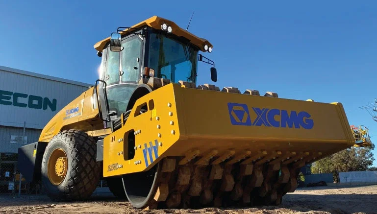 XS205S / XS205PD Vibratory Roller