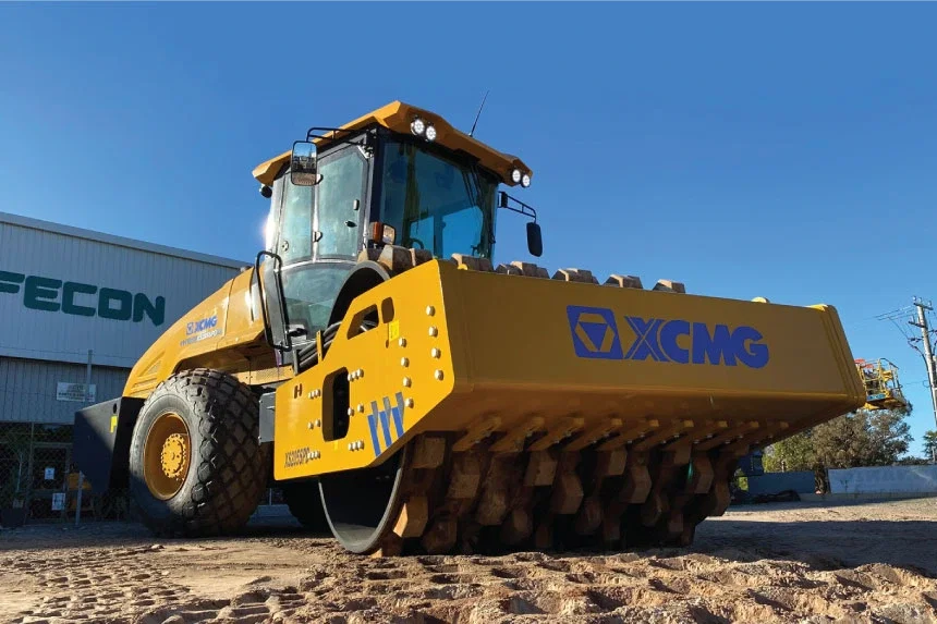 XS205S / XS205PD Vibratory Roller