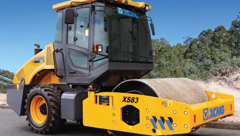 XS83 / XS83PD Vibratory Roller