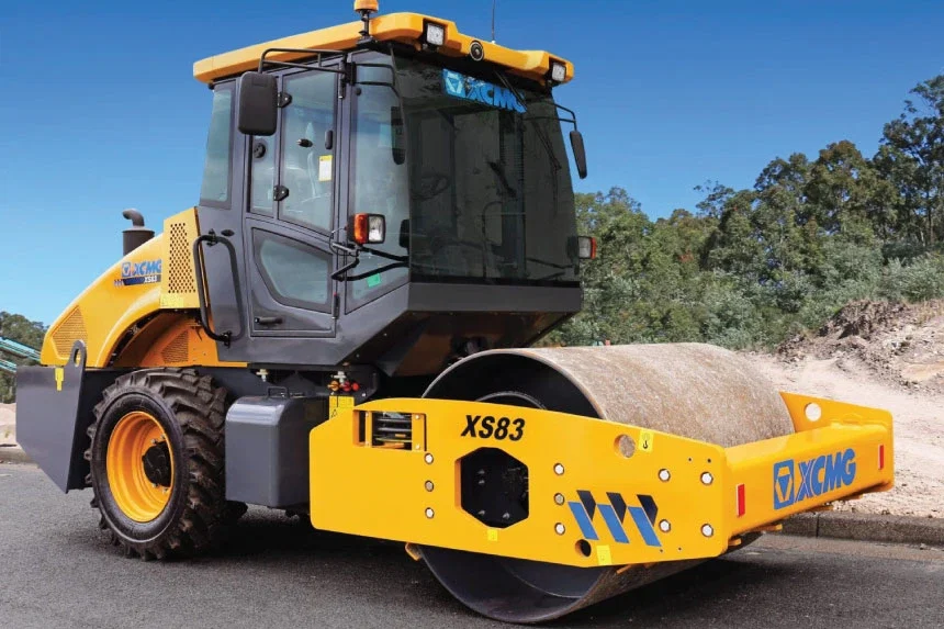 XS83 / XS83PD Vibratory Roller