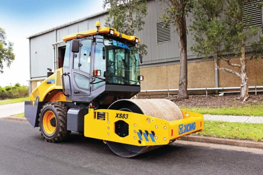 XS83 / XS83PD Vibratory Roller