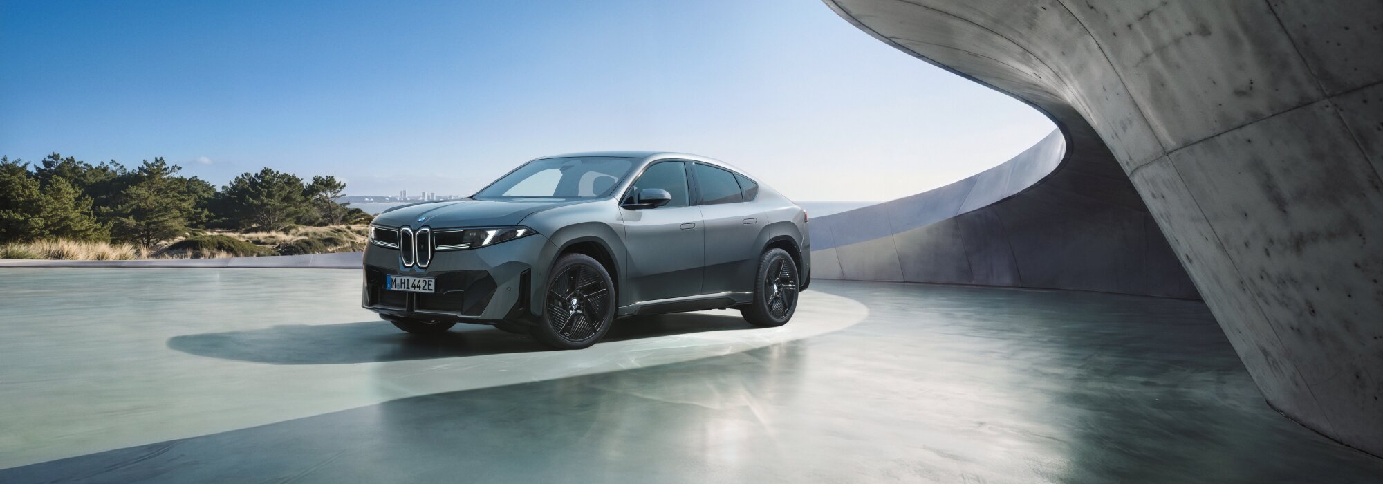 New BMW iX4