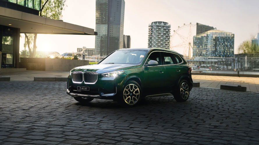 Lease a BMW iX1, iX2 and i4 from 1.99% p.a. lease rate with BMW Finance.