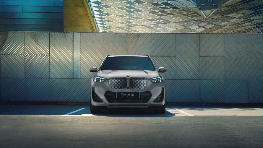 Lease a BMW iX1 or iX2 at 6.99%p.a. lease rate with BMW Finance.