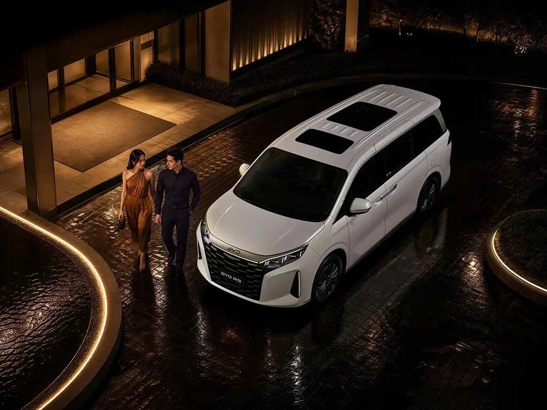 BYD M9