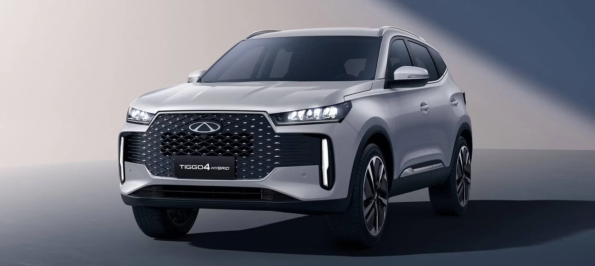 Tiggo 4 Hybrid Design Banner