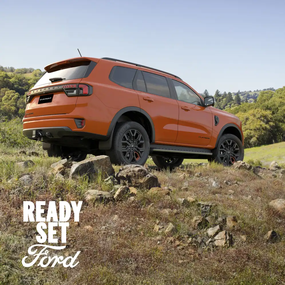 Ford Everest on a rocky off-road trail