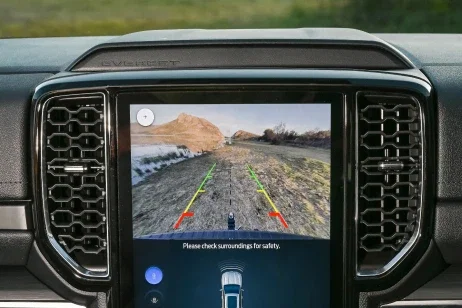 Ford Everest reverse camera view with obstacle detection