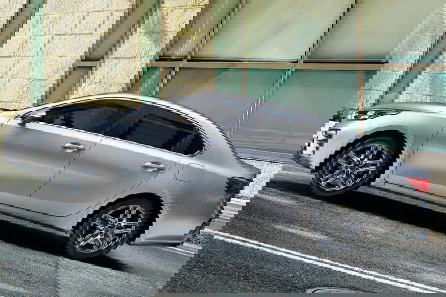 Cerato Hatch