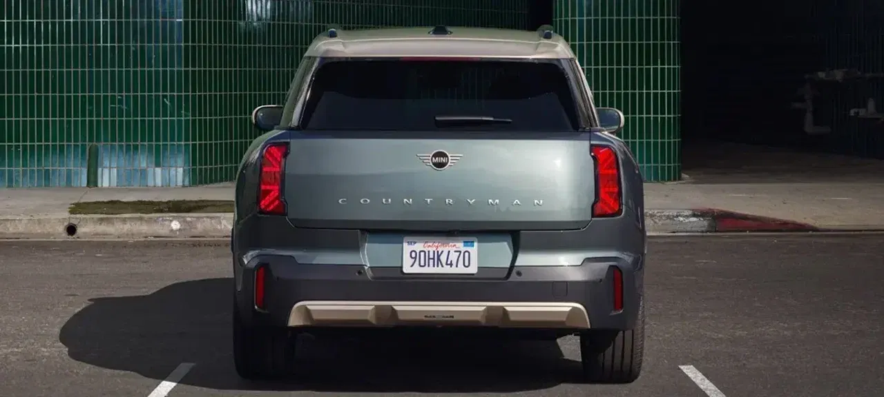 MINI Countryman parked with Parking Assistant