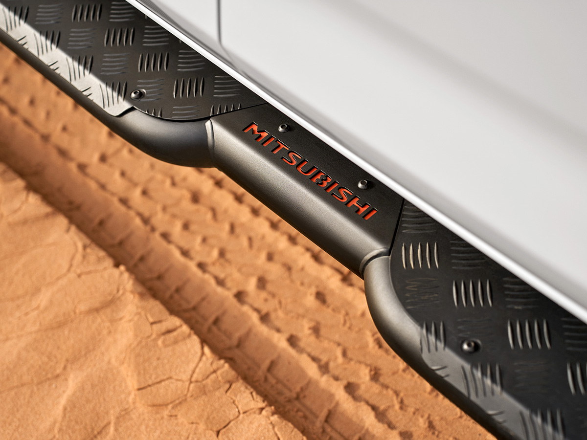 Side protection bars