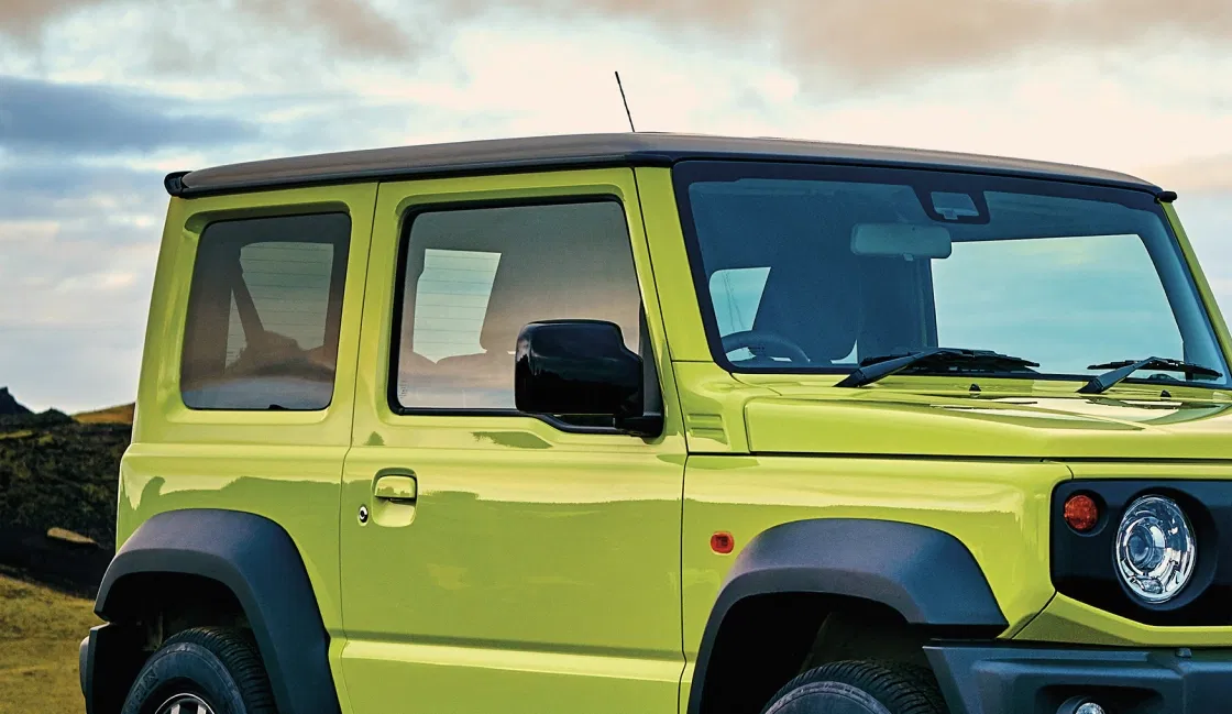 Jimny’s practical drip rail above door frame