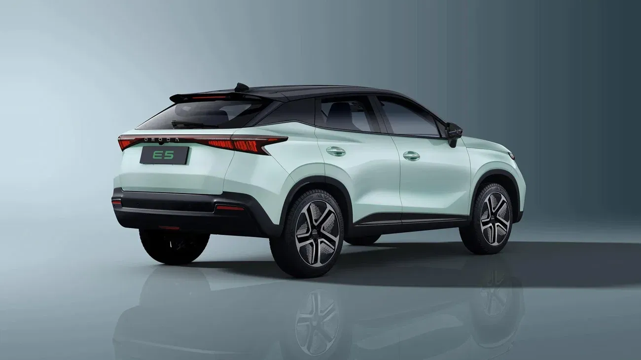 Omoda E5
