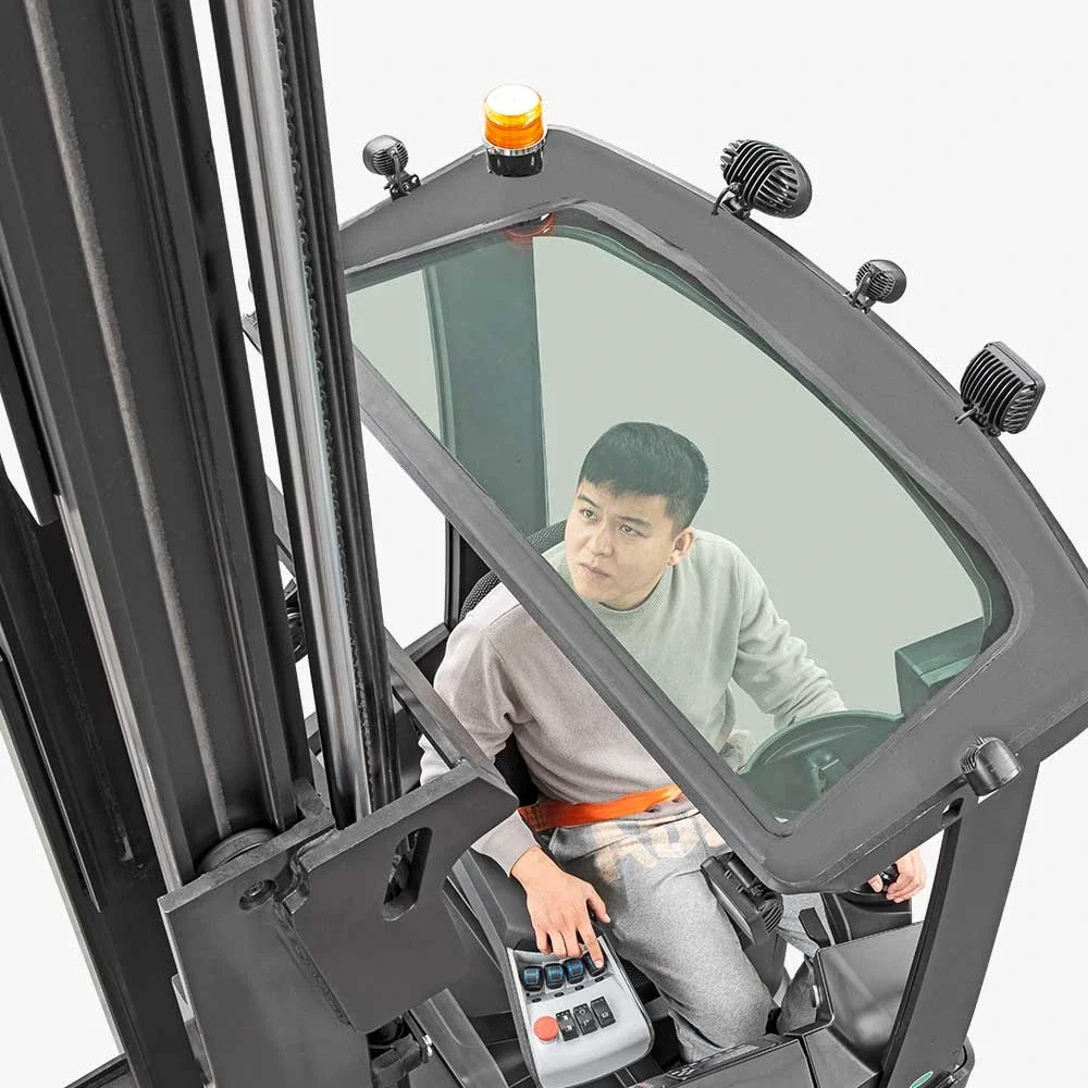 1.0-1.2t XC Series Reach Truck with Lithium Power