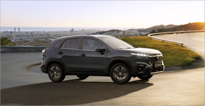Suzuki S-CROSS Skyline view