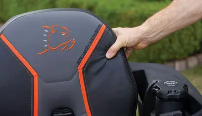 SOFT, COMFORT SEAT AND CONTROL WITHIN REACH