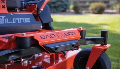 FLIP-UP FLOORBOARD WITH PREMIUM NO-SLIP RUBBER MAT