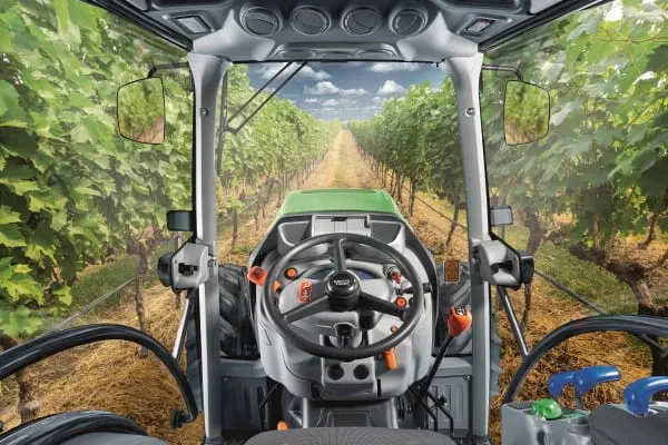 Spacious Operating Area