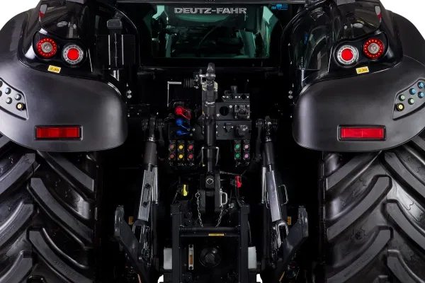 MaxCom Armrest Control